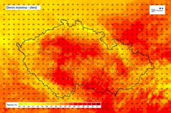 Denní maxima teploty vzduchu v Česku zobrazené barevnou mapou s vektory větru